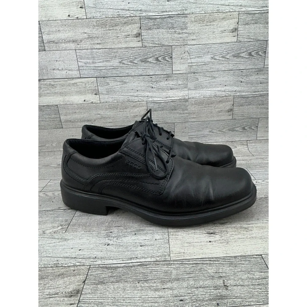 Ecco step into